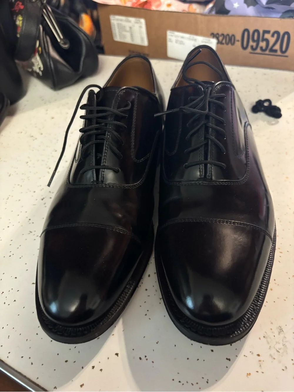 Johnston & Murphy Melton Classic Dress Cap Toe Oxford